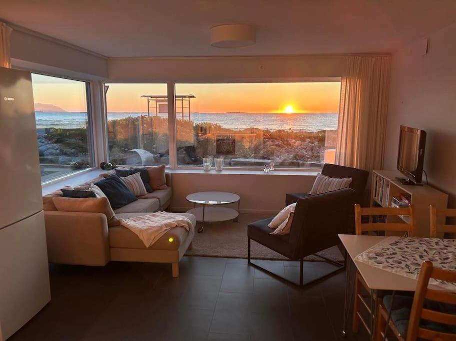 Beach Front Appartments In Design Eco-Villa Ульстейнвик Экстерьер фото