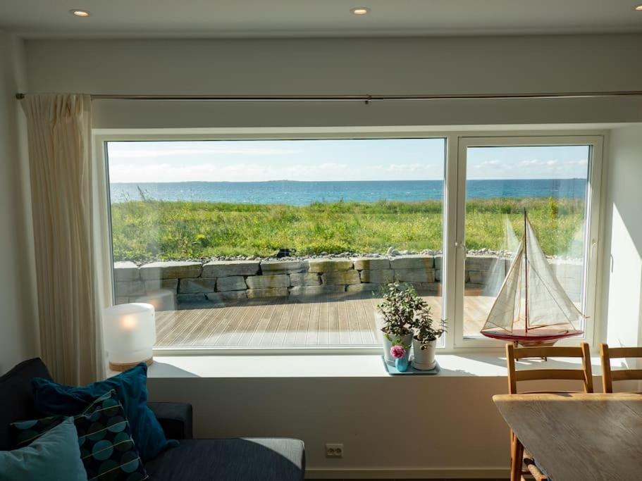 Beach Front Appartments In Design Eco-Villa Ульстейнвик Экстерьер фото