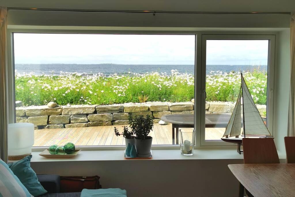 Beach Front Appartments In Design Eco-Villa Ульстейнвик Номер фото